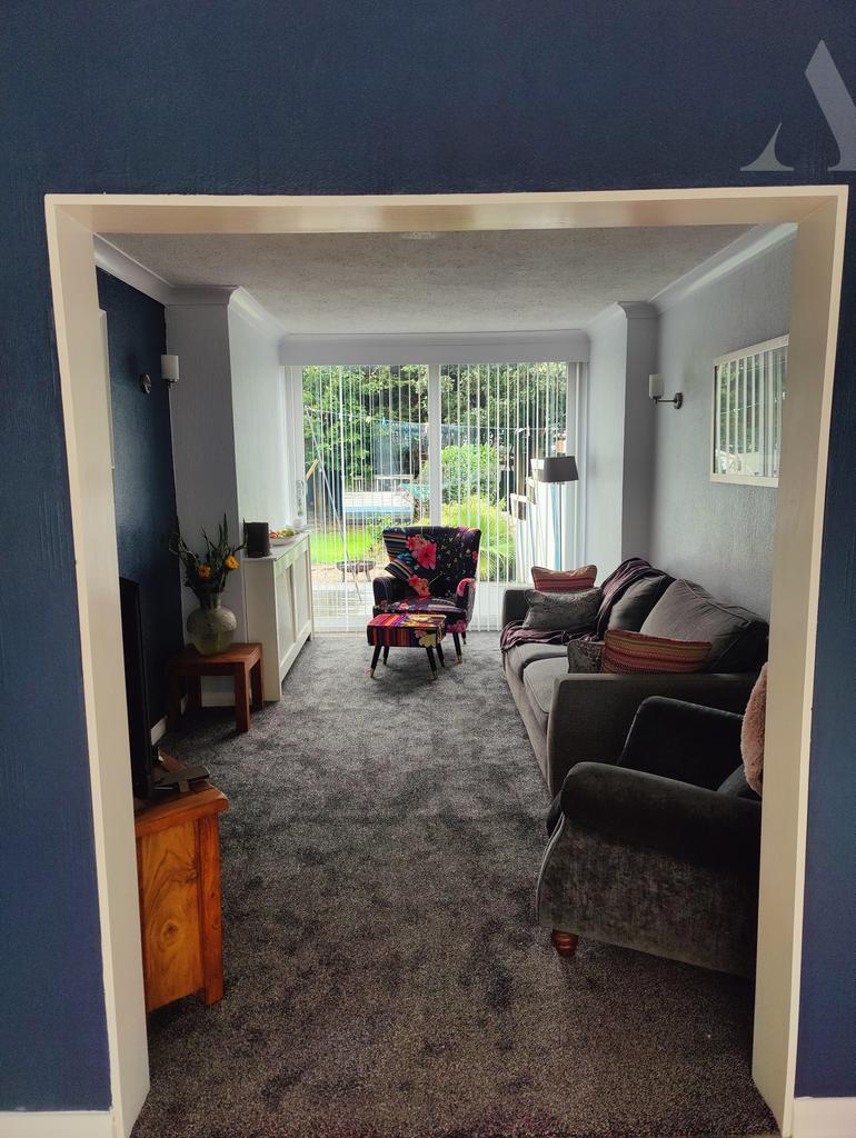 32 Ermington Road lounge