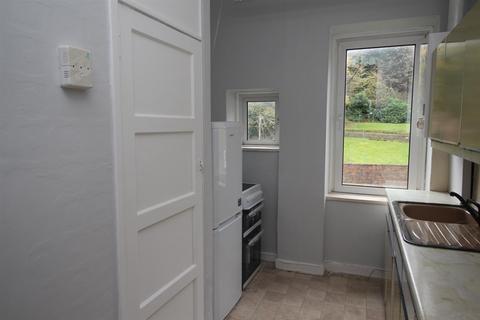 2 bedroom flat to rent, South Street, Greenock