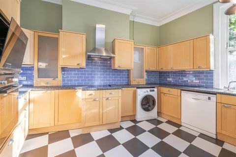 2 bedroom flat to rent, Goldhurst Terrace, South Hampstead, NW6