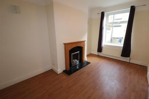 2 bedroom terraced house to rent, Ashville Street, Lee Mount, Halifax