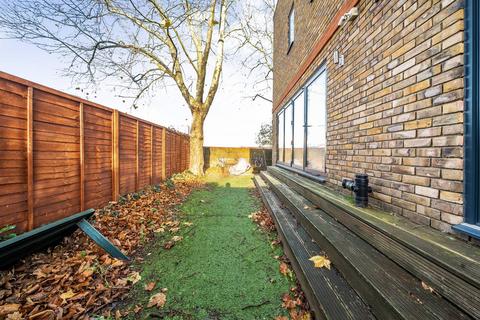 101 Redriff Road, London, SE16 7PS