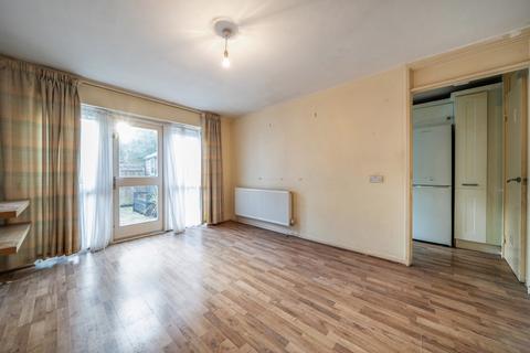 1 bedroom apartment for sale, Standale Grove, Ruislip, Middlesex