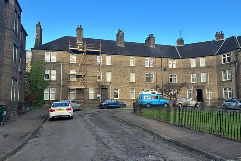 3 bedroom flat to rent, Morgan Place, Dundee DD4