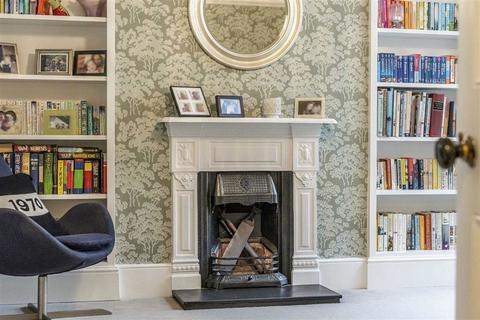 42 Princes Road, Teddington, TW11 0RU