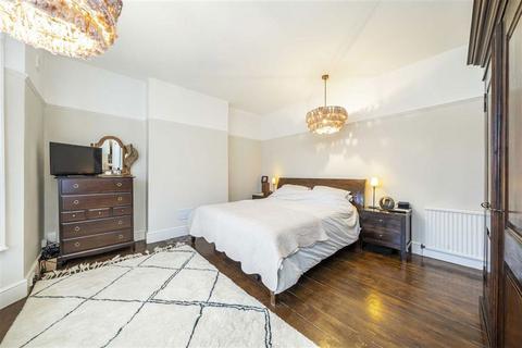 42 Princes Road, Teddington, TW11 0RU