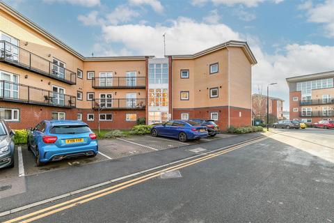 2 bedroom apartment for sale, Wharf Road, Sale