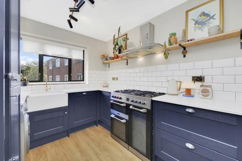 3 bedroom apartment for sale, Hackney E5