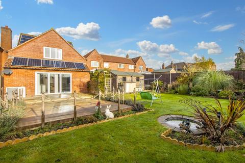 4 bedroom detached house for sale, Gladstone Road, Fakenham