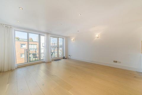 2 bedroom flat for sale, Britton Street, Farringdon