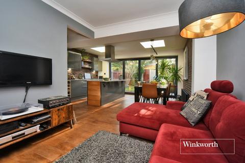 3 bedroom end of terrace house for sale, Inveresk Gardens, Worcester Park, KT4