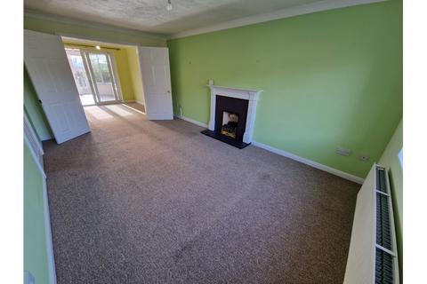 4 bedroom property to rent, Showell Park, Taunton TA2