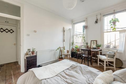 Studio to rent, Evering Road Stoke Newington N16