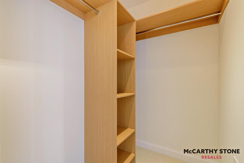 8604359-interior10-800.JPG