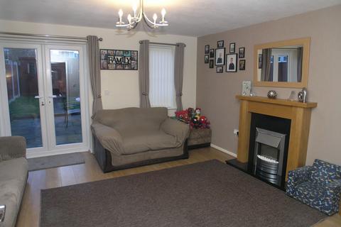 2 bedroom terraced house for sale, Saddlers Close, Halesowen B63