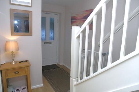 2 bedroom terraced house for sale, Saddlers Close, Halesowen B63