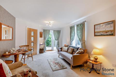 1 bedroom house for sale, Oak Tree Court, Smallhythe Road, Tenterden