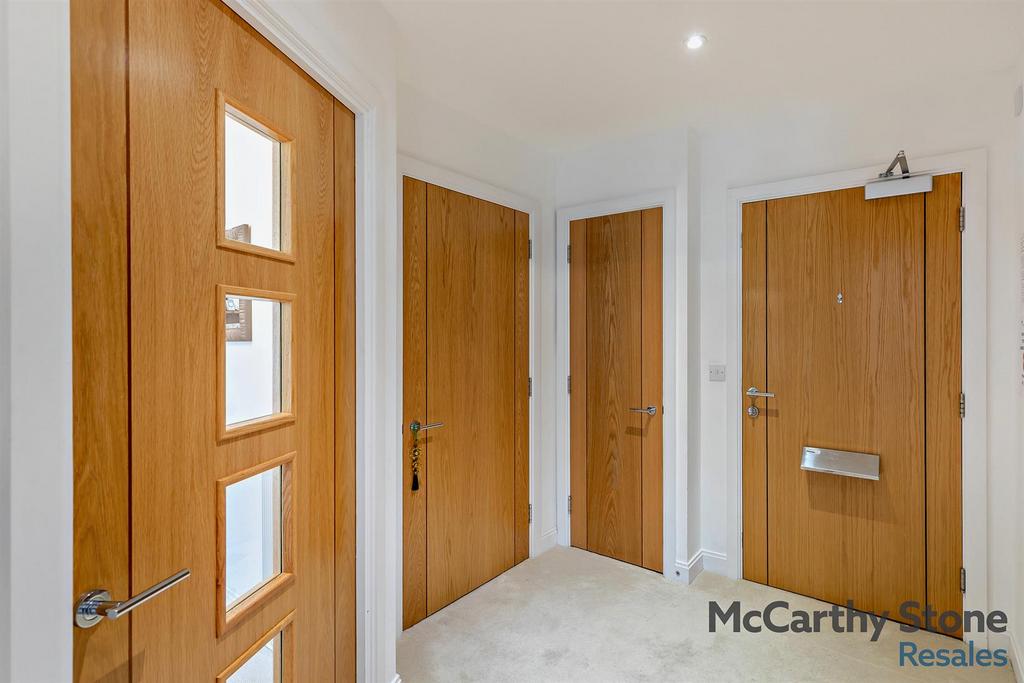 8650870-interior06-800.jpg