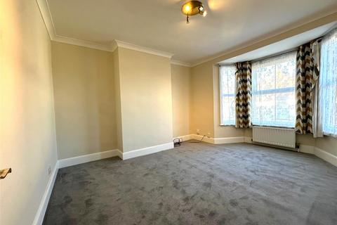 4 bedroom end of terrace house for sale, Duke Street, Watford WD17