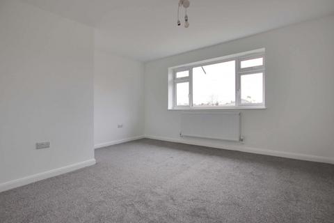 2 bedroom flat to rent, South Park Hill Road, South Croydon, CR2