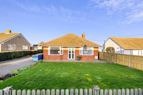 4 bedroom detached bungalow for sale, Green Lane, Eythorne, Dover, CT15