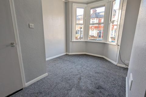 1 bedroom flat to rent, Sandringham Road, Willesden Green NW2