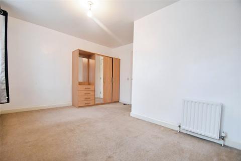 2 bedroom terraced house to rent, St. Mark's Place, Dagenham, RM10