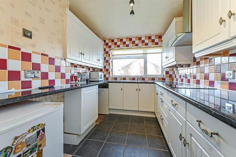 2 bedroom maisonette for sale, Neville Close, Andover