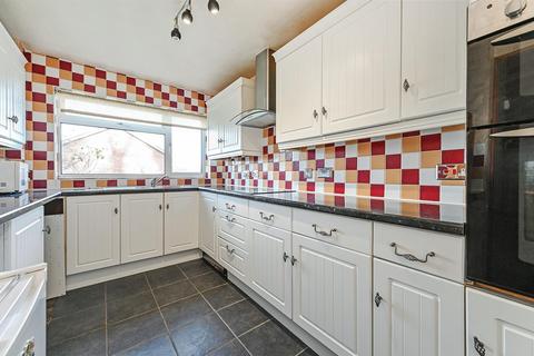 2 bedroom maisonette for sale, Neville Close, Andover