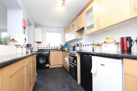 4 bedroom house to rent, Lodge Causeway, Bristol BS16