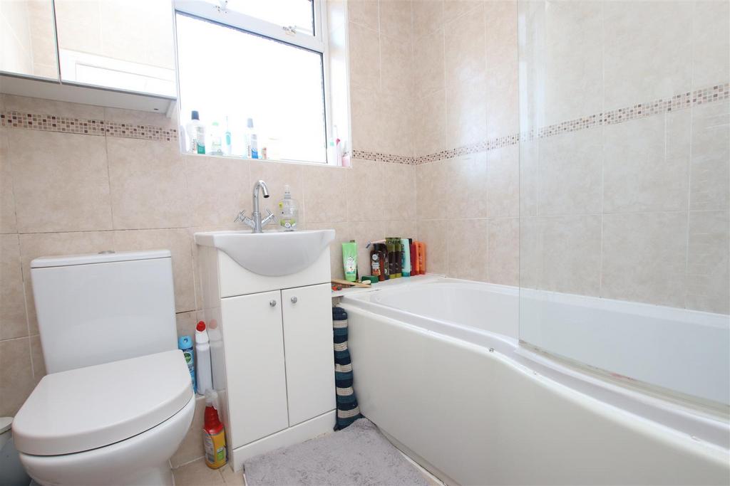Bathroom.JPG