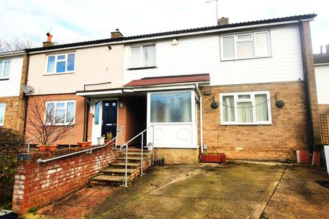 3 bedroom house to rent, Chells Way, Stevenage