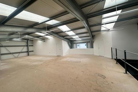 Industrial unit to rent, Maple Leaf Business Park, Manston, Ramsgate