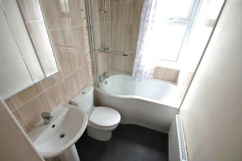 1 bedroom apartment to rent, Longfleet Road, Poole BH15