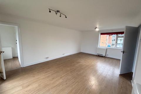 2 bedroom flat to rent, Harwood Grove, Shirley, Solihull