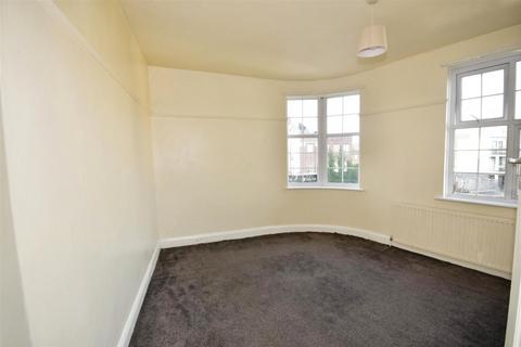 1 bedroom flat to rent, Jubilee Parade, Woodford Green IG8