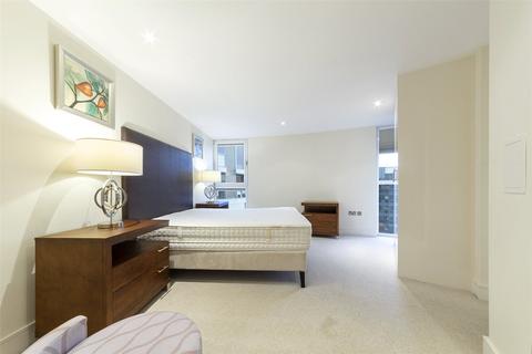 2 bedroom apartment to rent, Trinity Tower, Canary Wharf E14