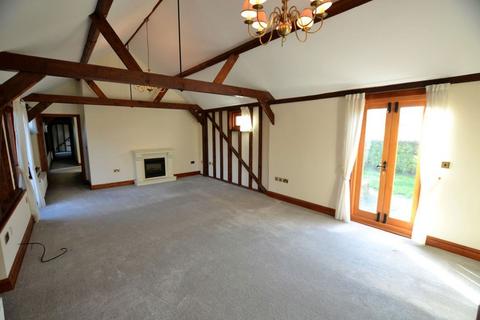 3 bedroom barn conversion to rent, Pegsdon, Nr Hitchin, Hertfordshire