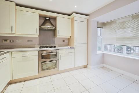 4 bedroom end of terrace house for sale, The Avenue, Gainsborough DN21