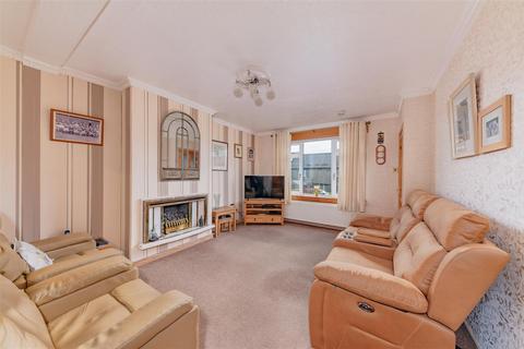 2 bedroom terraced house for sale, Finlaggan Crescent, Dundee DD4