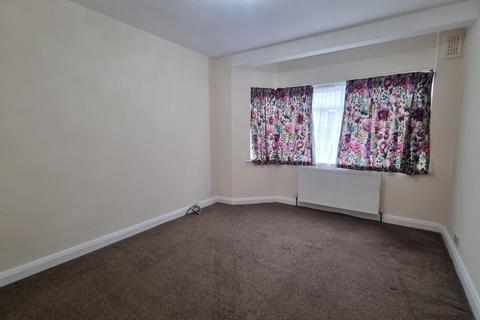 2 bedroom flat to rent, Church Road, London