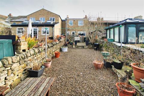 2 bedroom terraced house to rent, Market Place, Barnard Castle DL12