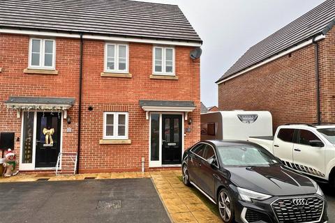 2 bedroom end of terrace house for sale, Mustang Road, Seamer, Scarborough