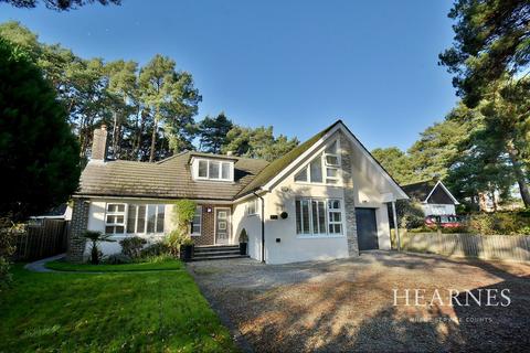 4 bedroom detached house for sale, Chine Walk, West Parley, Ferndown, BH22