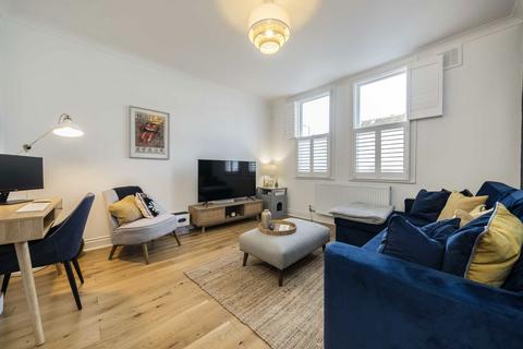 2 bedroom flat for sale, Hindmans Road, London SE22