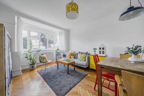 9 Lancaster Close, Kingston Upon Thames, KT2 5NH
