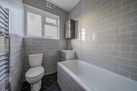 9 Lancaster Close, Kingston Upon Thames, KT2 5NH