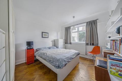 9 Lancaster Close, Kingston Upon Thames, KT2 5NH