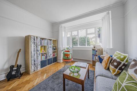 9 Lancaster Close, Kingston Upon Thames, KT2 5NH