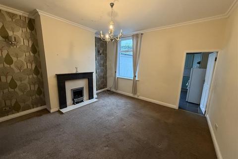 2 bedroom house to rent, Edge End Road, Great Harwood, Blackburn