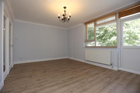 2 bedroom flat to rent, Hereford Court, The Drive, Hove